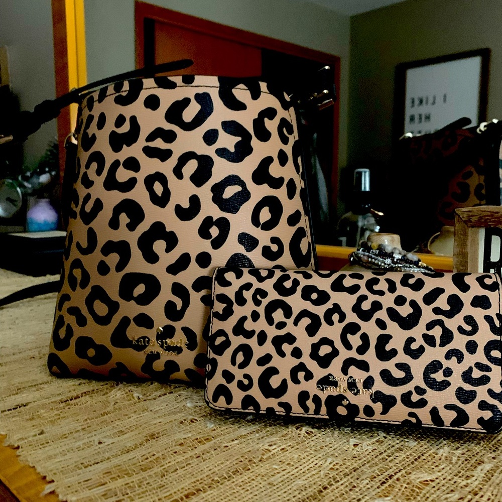 Kate Spade ♠️ Crossbody with matching wallet